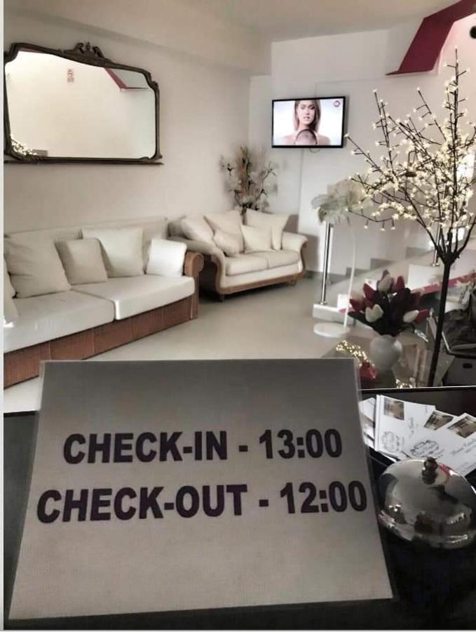Casa Regala Ear Hotell Craiova Exteriör bild