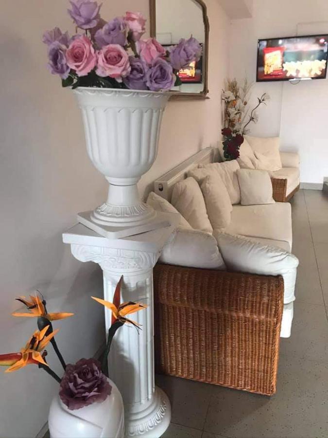 Casa Regala Ear Hotell Craiova Exteriör bild