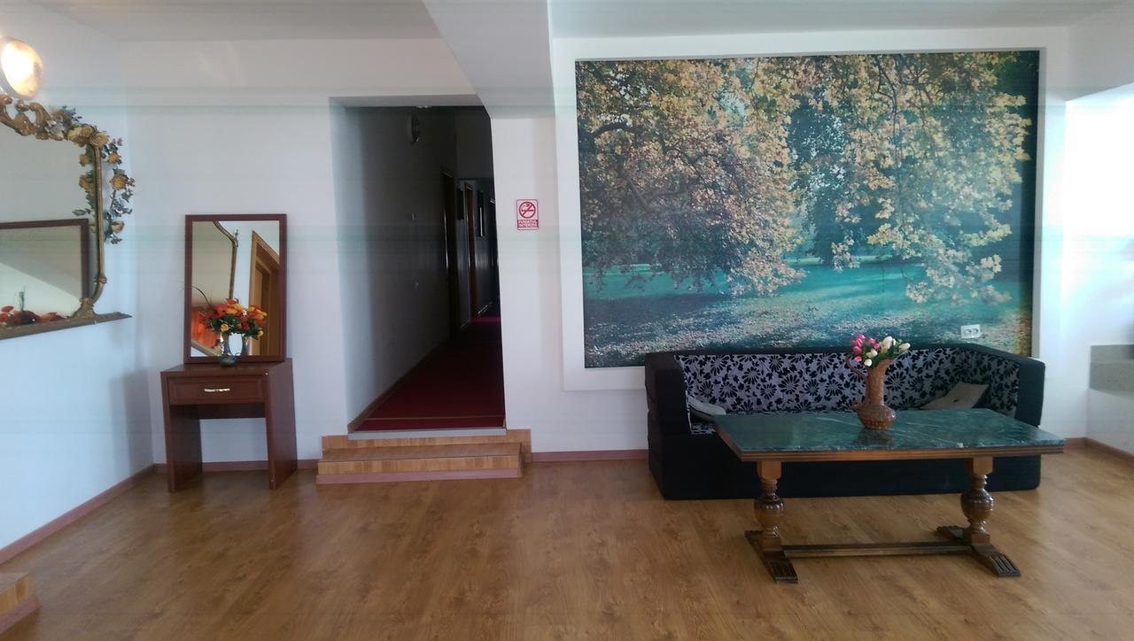 Casa Regala Ear Hotell Craiova Exteriör bild