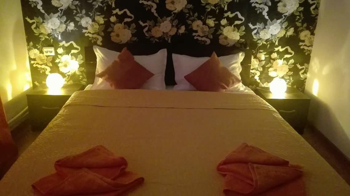 Casa Regala Ear Hotell Craiova Exteriör bild